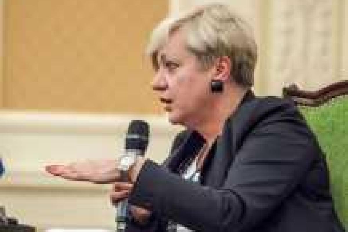 Валерия Гонтарева представила новый состав Правления Национального банка Валерия Гонтарева представила новый состав Правления Национального банка