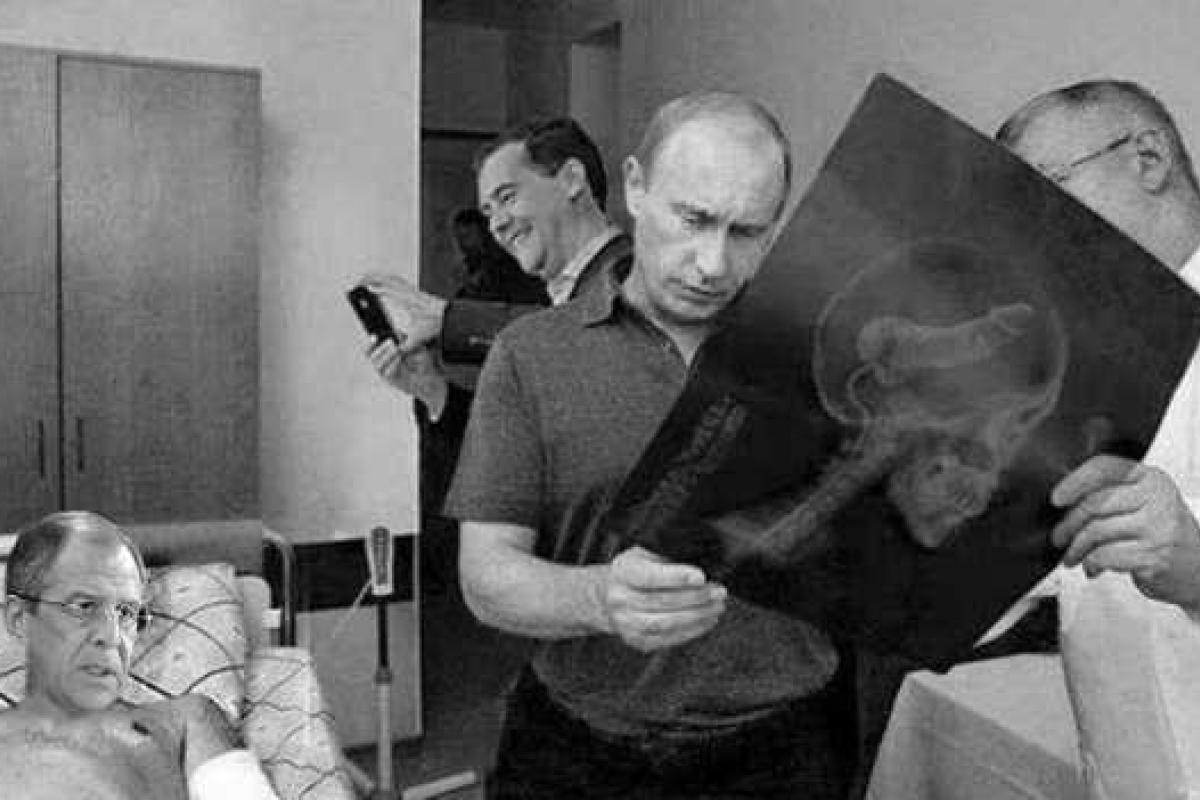 Уроки дипломатии от Лаврова и как "ЦРУ" подбило "Боинг" Уроки дипломатии от Лаврова и как "ЦРУ" подбило "Боинг"