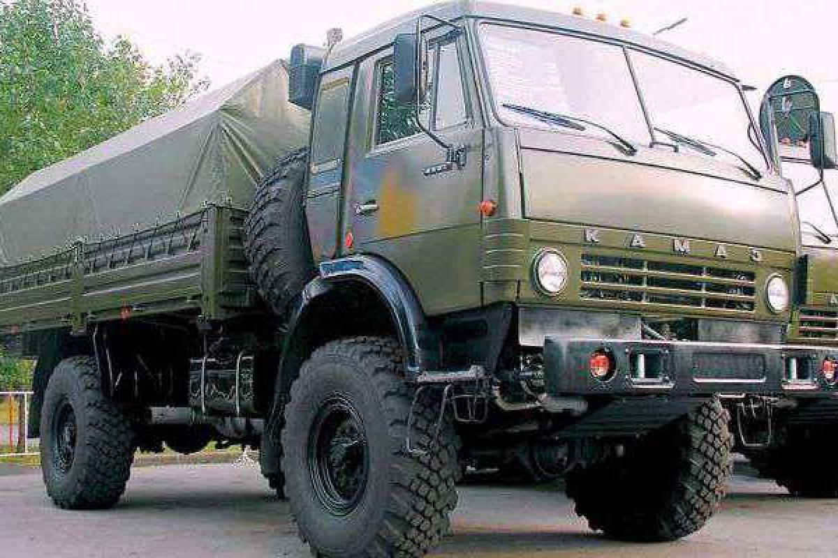 Из Донецка грузовыми автомобилями начали вывозить тела погибших боевиков