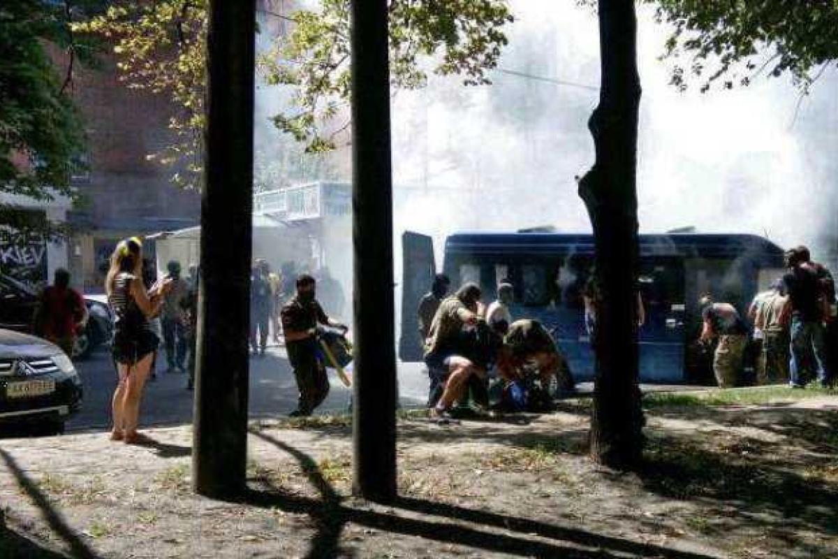 Появилось видео сегодняшних беспорядков в Харькове Появилось видео сегодняшних беспорядков в Харькове