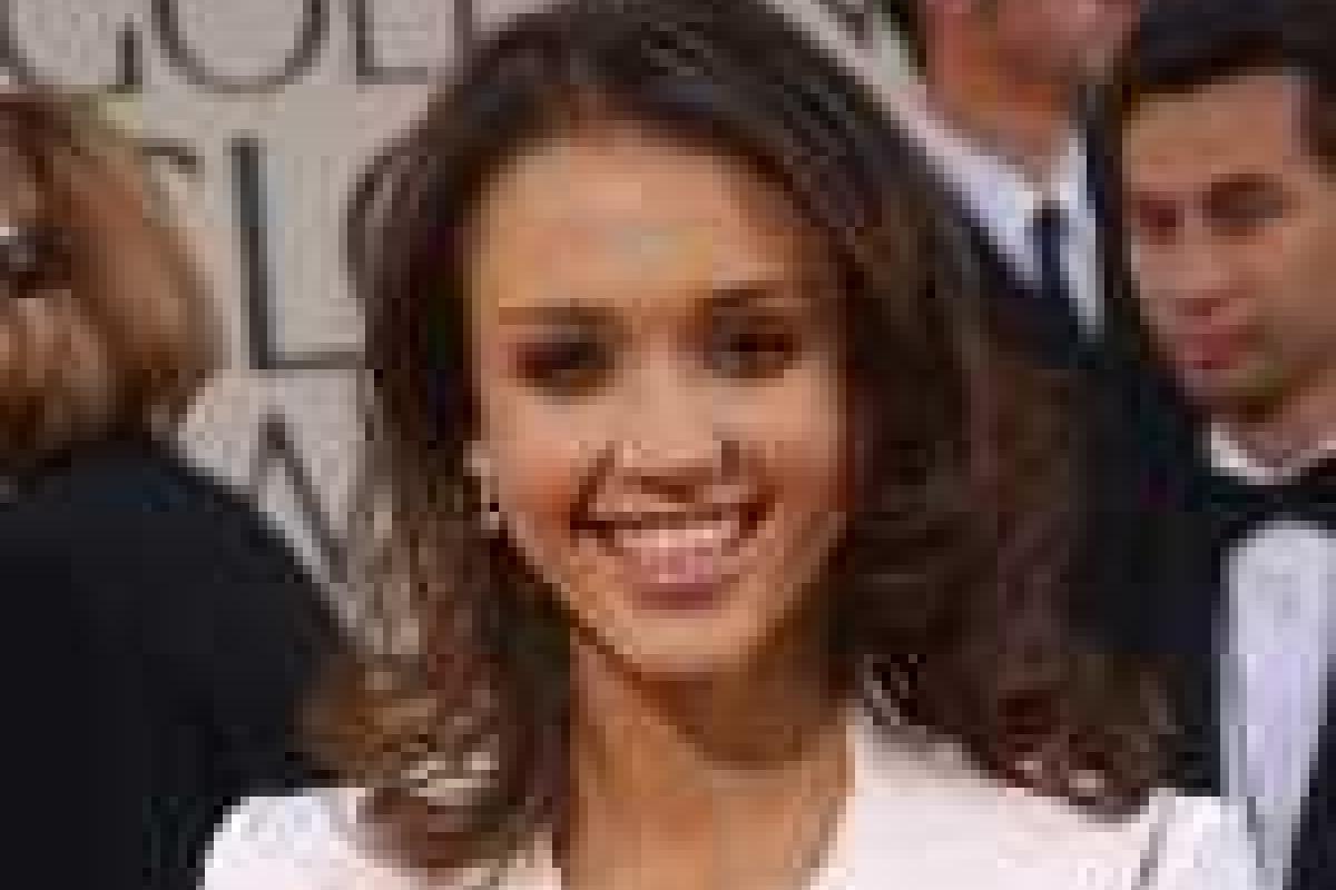 Джессика Альба ошеломила своим сногсшибательным телом