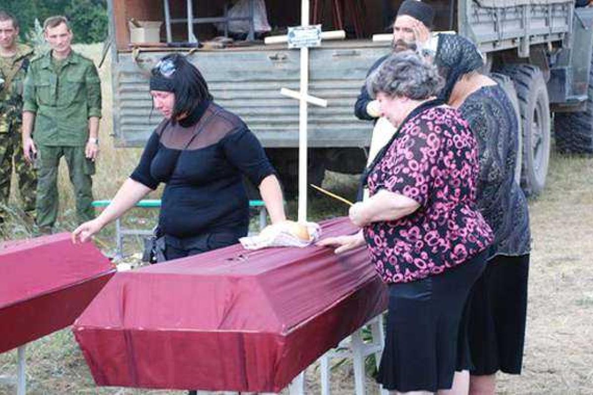 На Донбассе погиб один из боевиков «ДНР» вместе со своей женой На Донбассе погиб один из боевиков «ДНР» вместе со своей женой