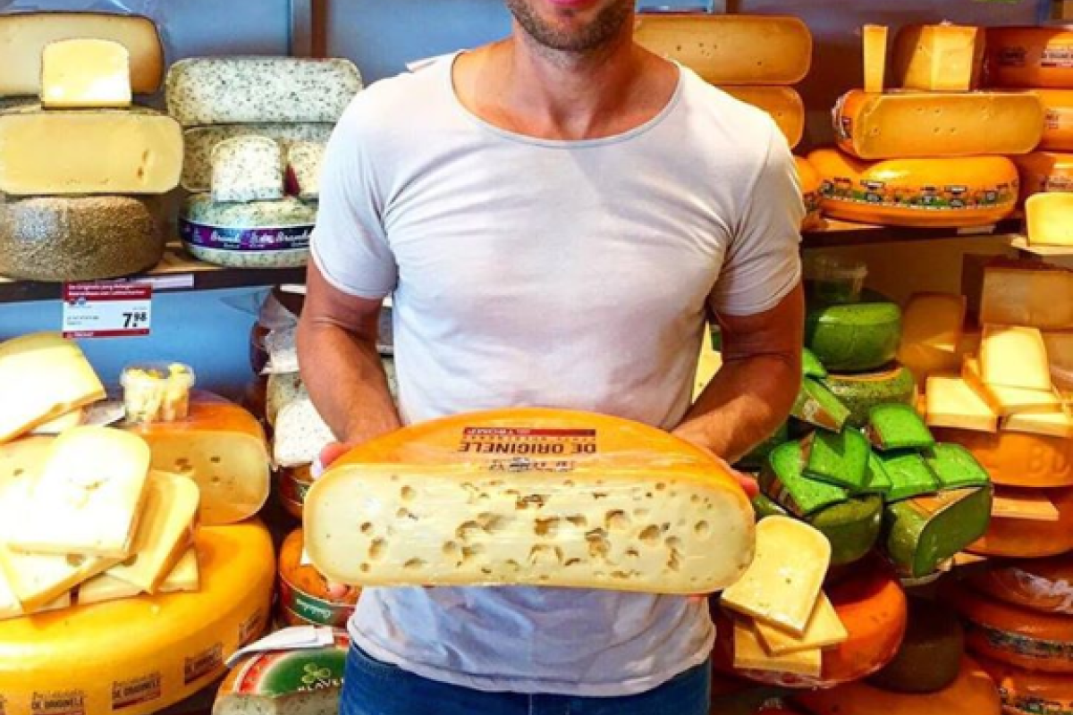 Левченко подшутил над российским законом: Если у вас, если у вас, если у вас сыра нет…