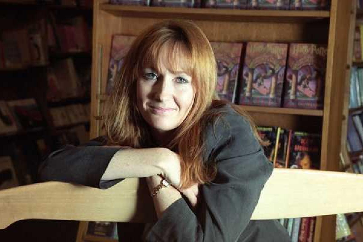 Мама "Гарри Поттера" отметила 50 лет Мама "Гарри Поттера" отметила 50 лет