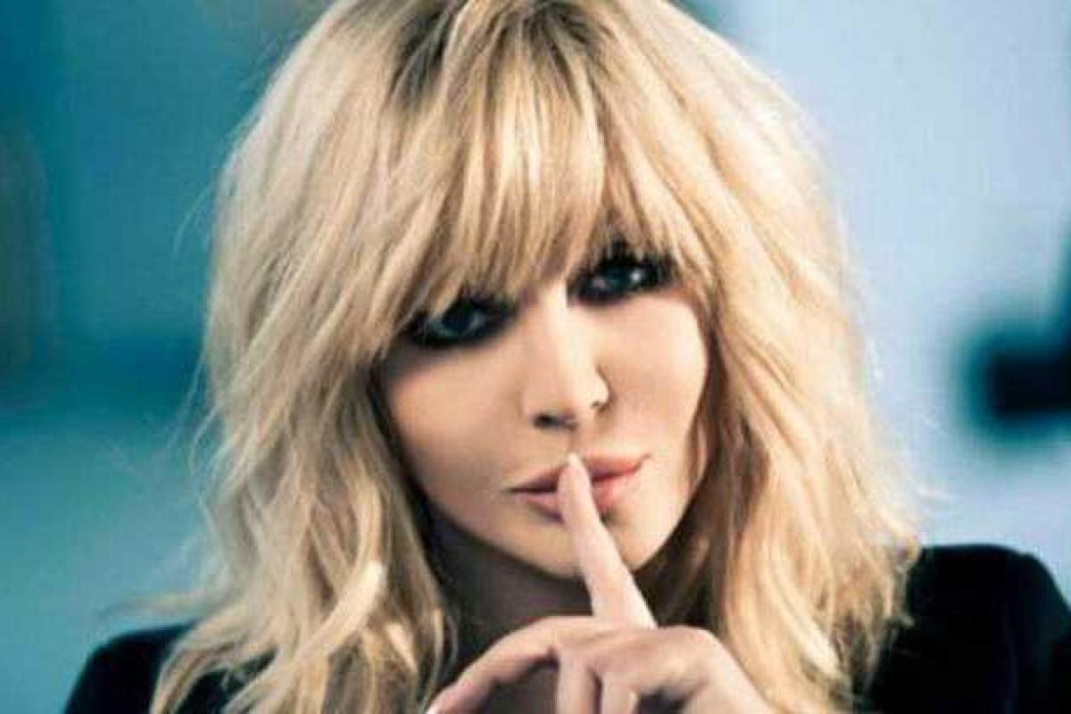 Ирина Билык объяснила свою поездку в Крым Ирина Билык объяснила свою поездку в Крым