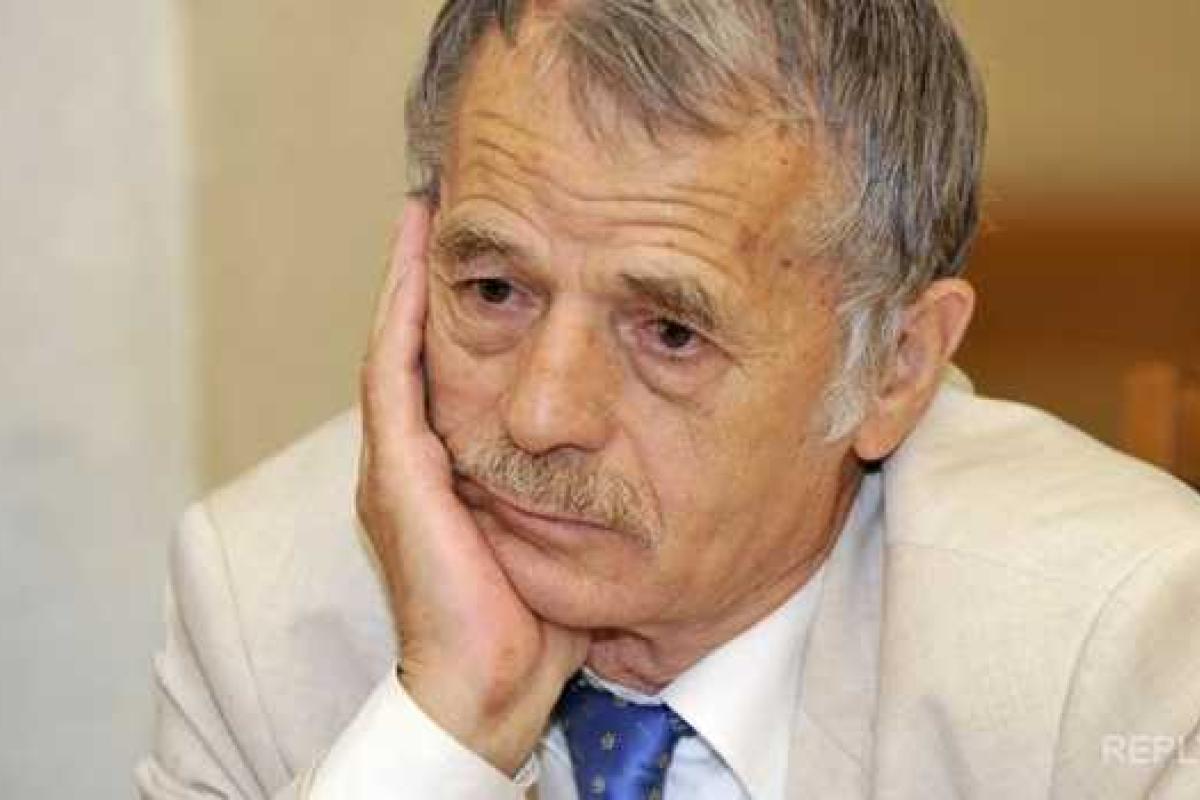 Джемилев рассказал, о чем говорил с Порошенко накануне блокады Крыма Джемилев рассказал, о чем говорил с Порошенко накануне блокады Крыма