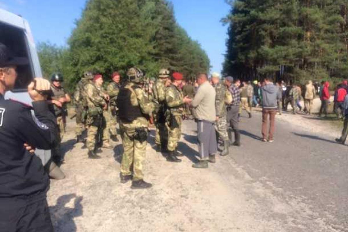 В Волынской области началась борьба за добычу янтаря В Волынской области началась борьба за добычу янтаря