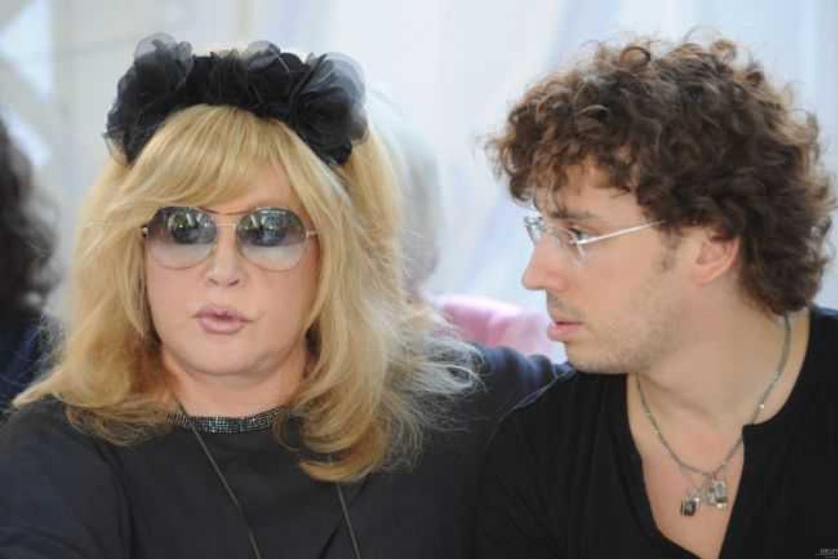 Пугачева и Галкин отдают детей в детский сад Пугачева и Галкин отдают детей в детский сад