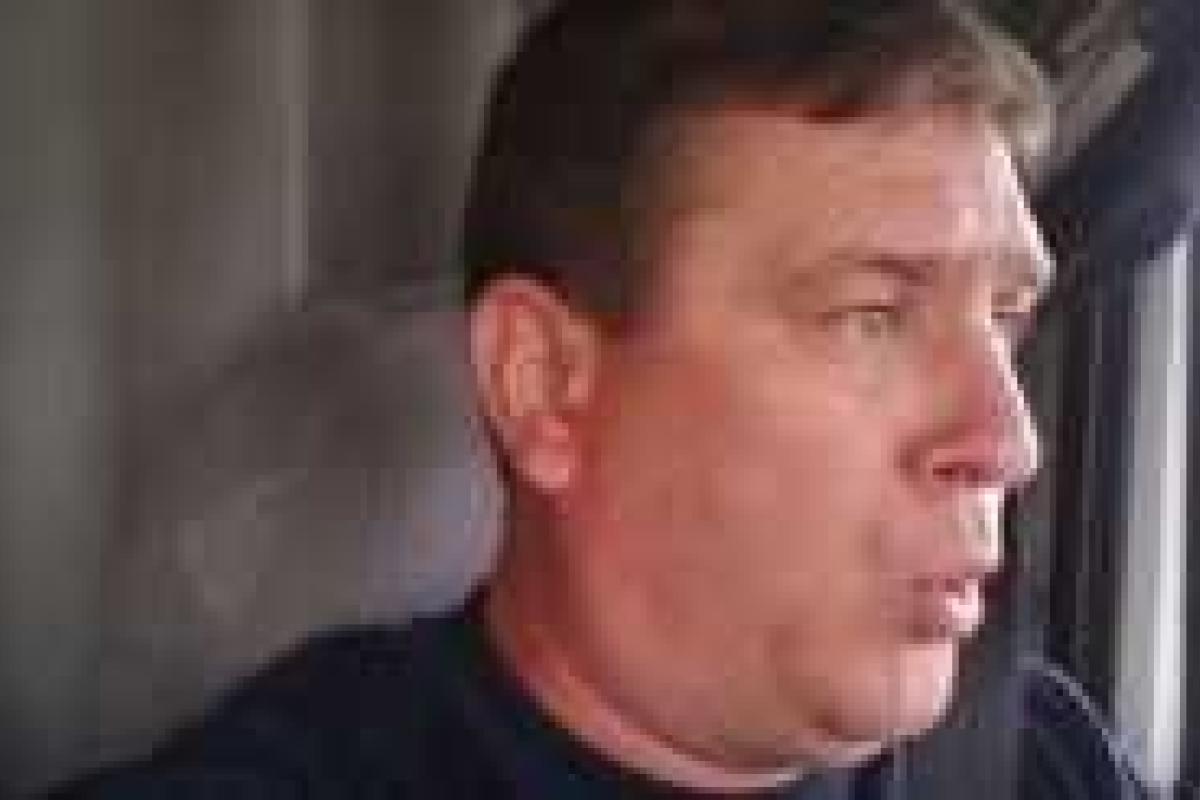 Песня дальнобойщика о Яценюке набирает популярность в Интернете Песня дальнобойщика о Яценюке набирает популярность в Интернете