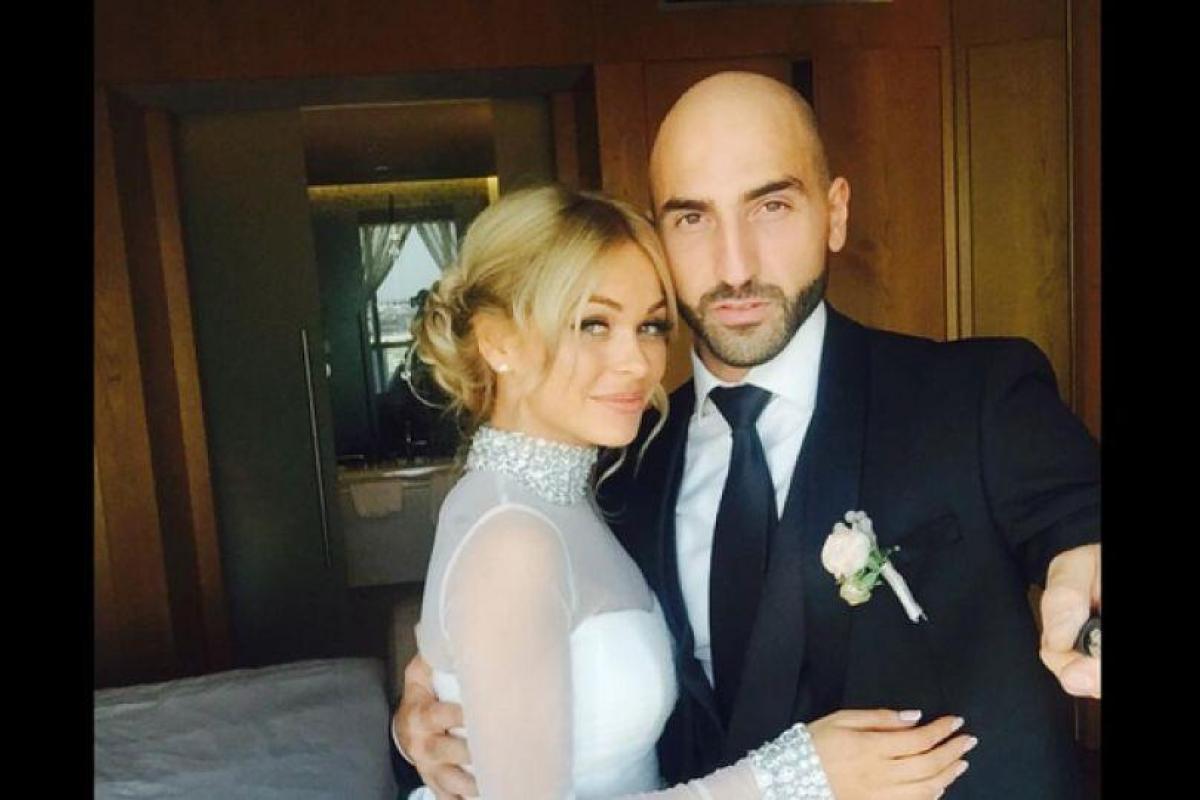 Звезда «Универа» удивила поцелуем с девушкой Звезда «Универа» удивила поцелуем с девушкой