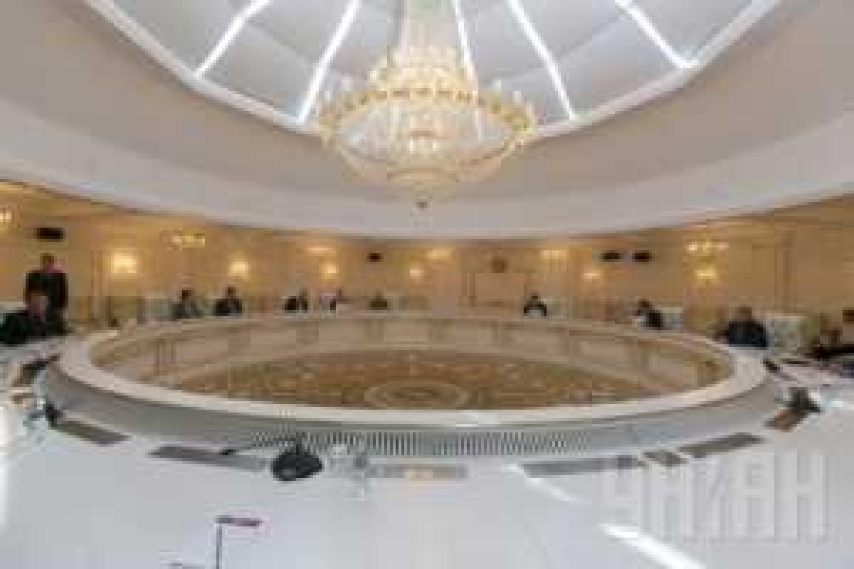 Отвод вооружений на Донбассе будет проходить в два этапа Отвод вооружений на Донбассе будет проходить в два этапа