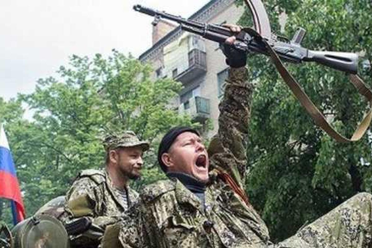 Боевики "ДНР" грозятся перейти в активное наступление и занять весь Донбасс Боевики "ДНР" грозятся перейти в активное наступление и занять весь Донбасс