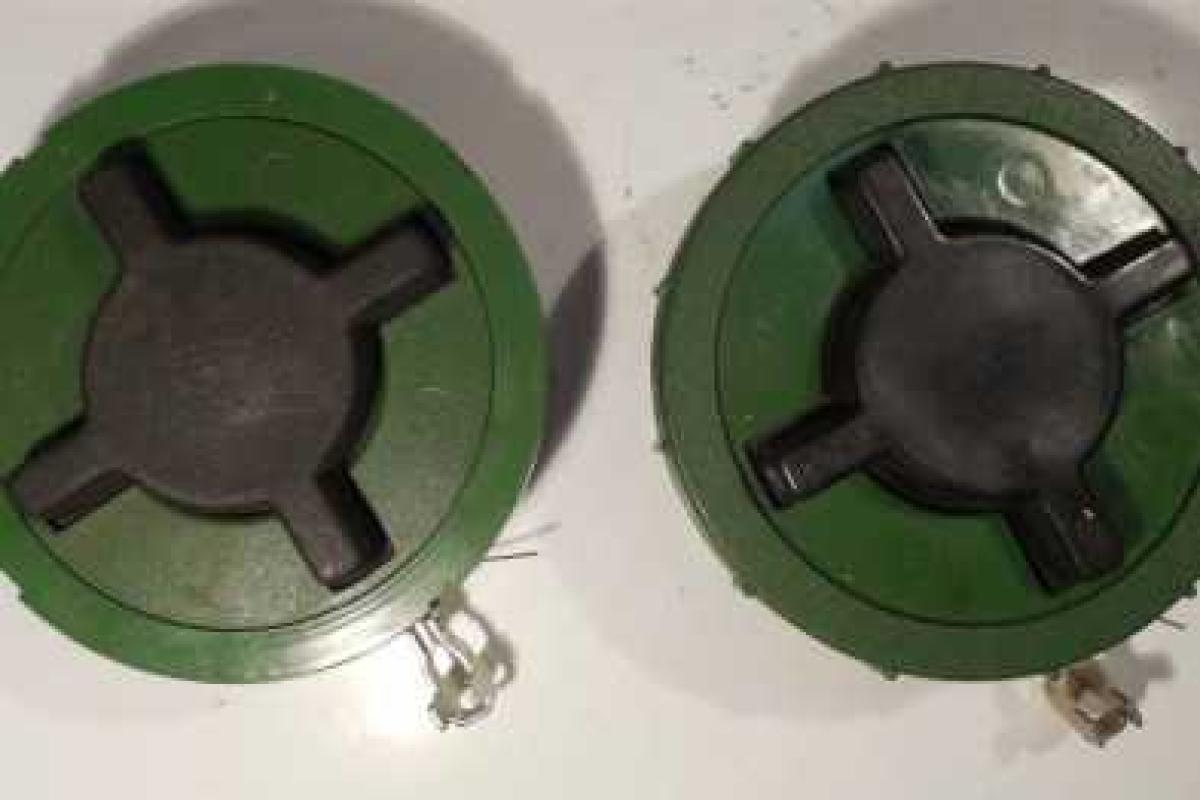 На Донбассе обнаружены заминированные тела военных На Донбассе обнаружены заминированные тела военных