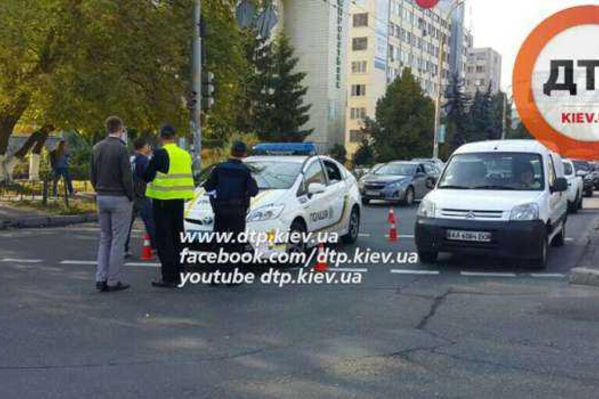 В Киеве произошло ДТП с участием патрульной полиции