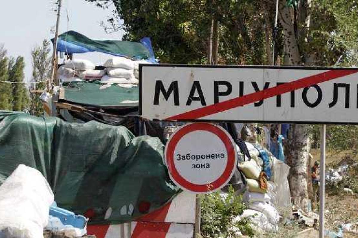 Бирюков: Террористы вербуют местных жителей Мариуполя Бирюков: Террористы вербуют местных жителей Мариуполя