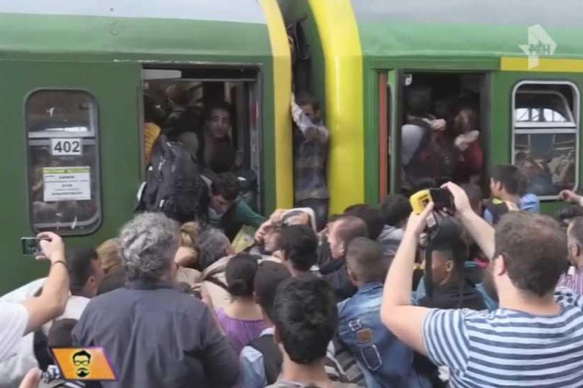 Мигранты изменили курс в сторону Хорватии Мигранты изменили курс в сторону Хорватии