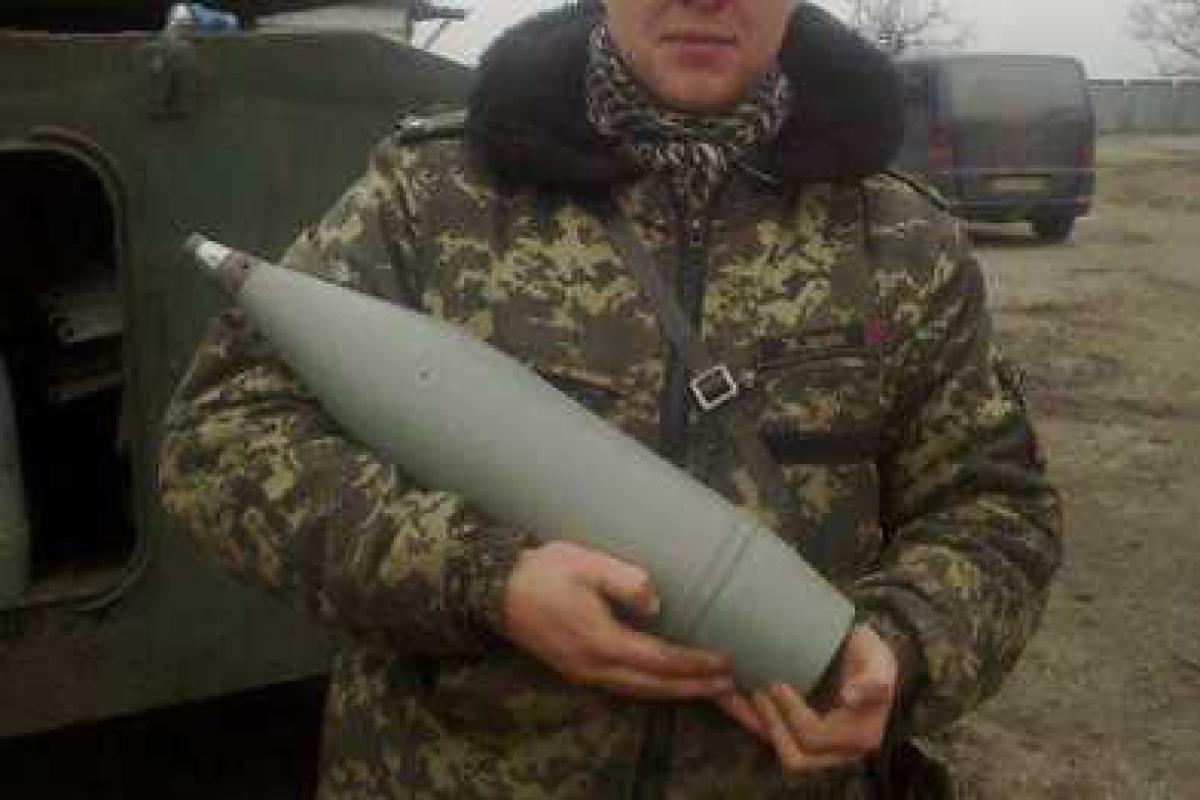 В Новоазовске боевик убил мать двоих детей В Новоазовске боевик убил мать двоих детей