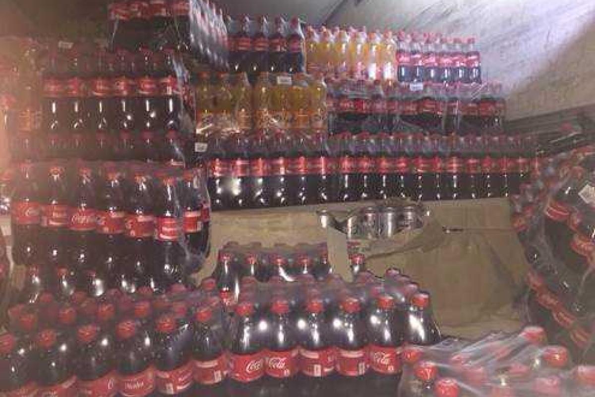 На Донетчине сводная мобильная группа задержала два грузовка с товаром на 1,5 миллиона гривен На Донетчине сводная мобильная группа задержала два грузовка с товаром на 1,5 миллиона гривен