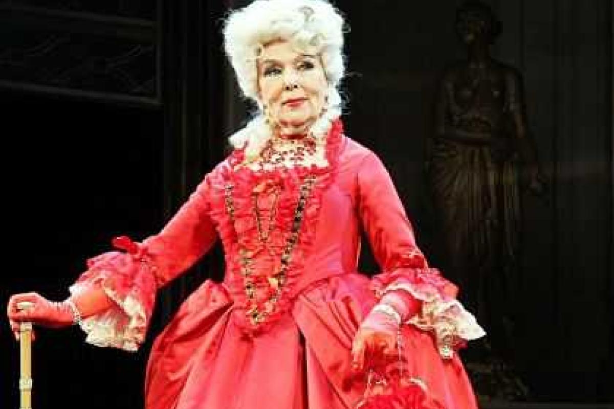 Знаменитая актриса рассказала, как вышла замуж за нелюбимого человека Знаменитая актриса рассказала, как вышла замуж за нелюбимого человека