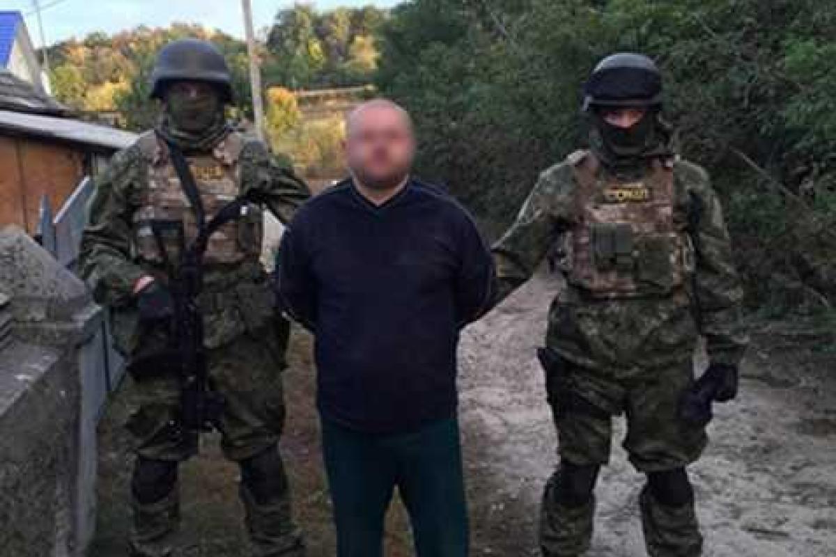 В Хмельницкой области задержали последнего из шести беглецов В Хмельницкой области задержали последнего из шести беглецов