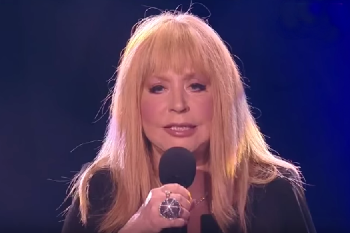 Алла Пугачева на фестивале «Новая волна 2015» посоветовала «не лгать» Алла Пугачева на фестивале «Новая волна 2015» посоветовала «не лгать»