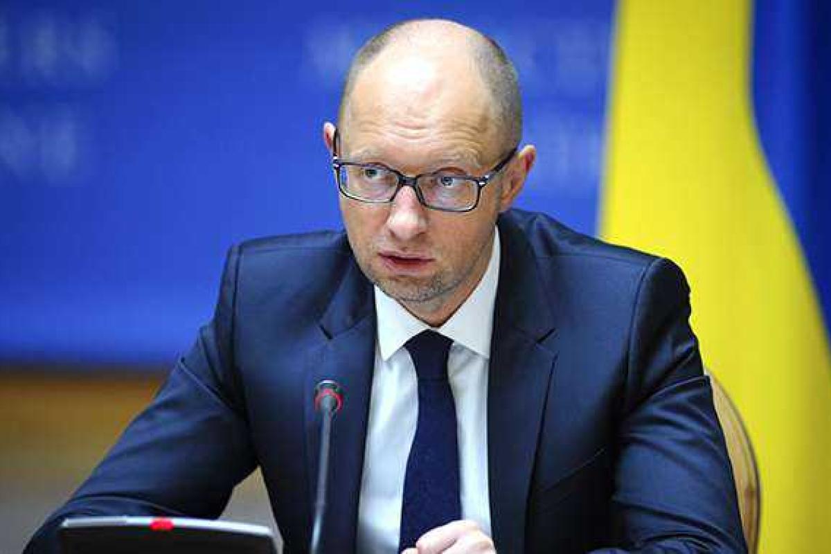 Арсений Яценюк приказал немедленно уволить главу ГФС Киева