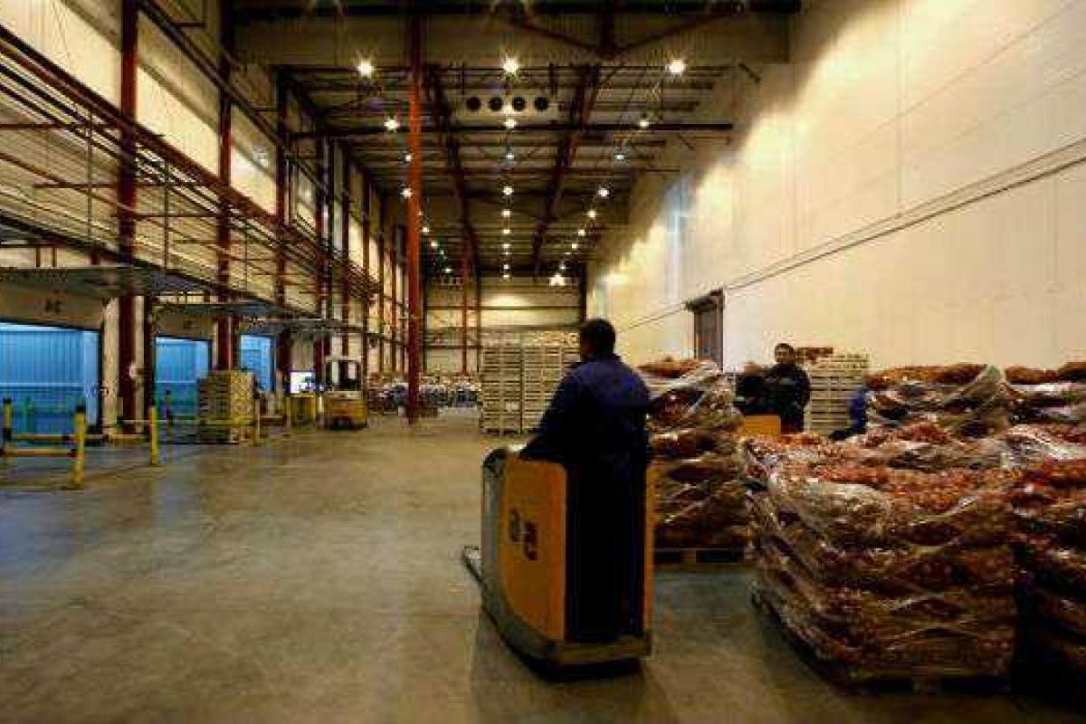 Херсонщина переполнена продуктами, из-за блокады Крыма Херсонщина переполнена продуктами, из-за блокады Крыма