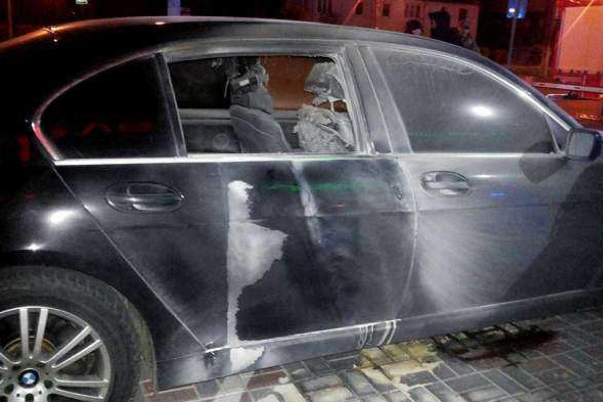 Во Львове ночью взорвалась иномарка Во Львове ночью взорвалась иномарка