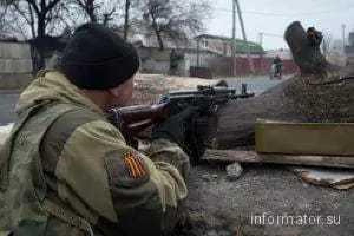 Три мины сепаратистов легли в 500-800 метрах от позиции. А вы говорите: "перемирие", - боец ВСУ Три мины сепаратистов легли в 500-800 метрах от позиции. А вы говорите: "перемирие", - боец ВСУ