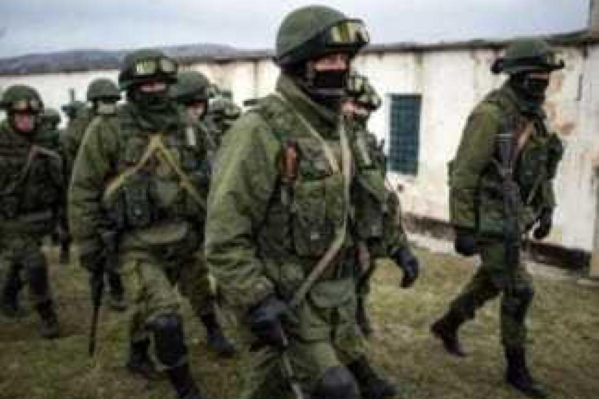 Российские штурмовики бомбят мирный сирийский город. Фото Российские штурмовики бомбят мирный сирийский город. Фото