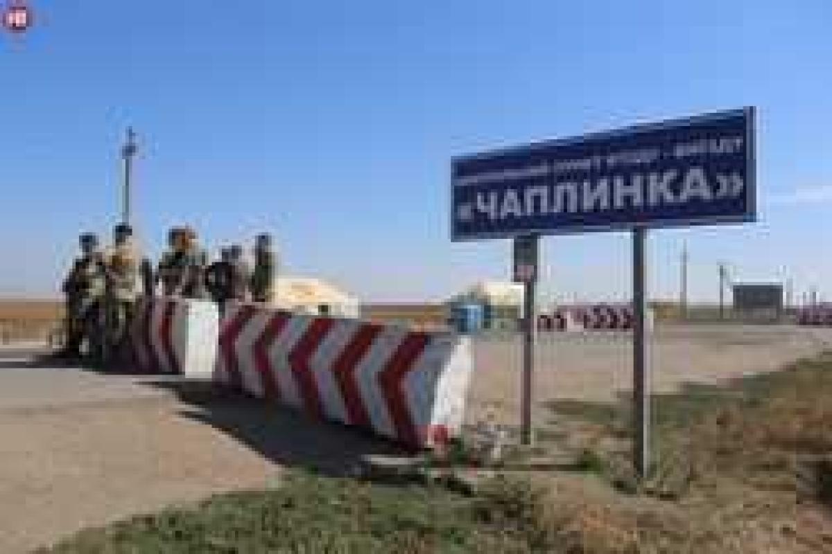 На всех пунктах пропуска на границе с Крымом установят видеокамеры, - штаб активистов