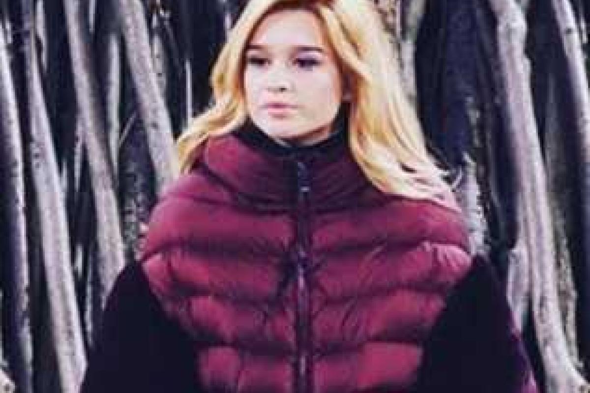 Поклонники раскритиковали ведущую "Дом-2" Поклонники раскритиковали ведущую "Дом-2"