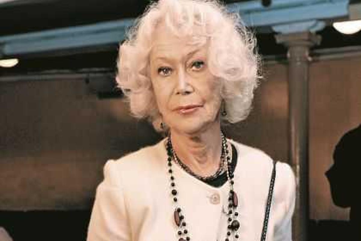 Светлана Немоляева вымаливает здоровье для Рязанова Светлана Немоляева вымаливает здоровье для Рязанова