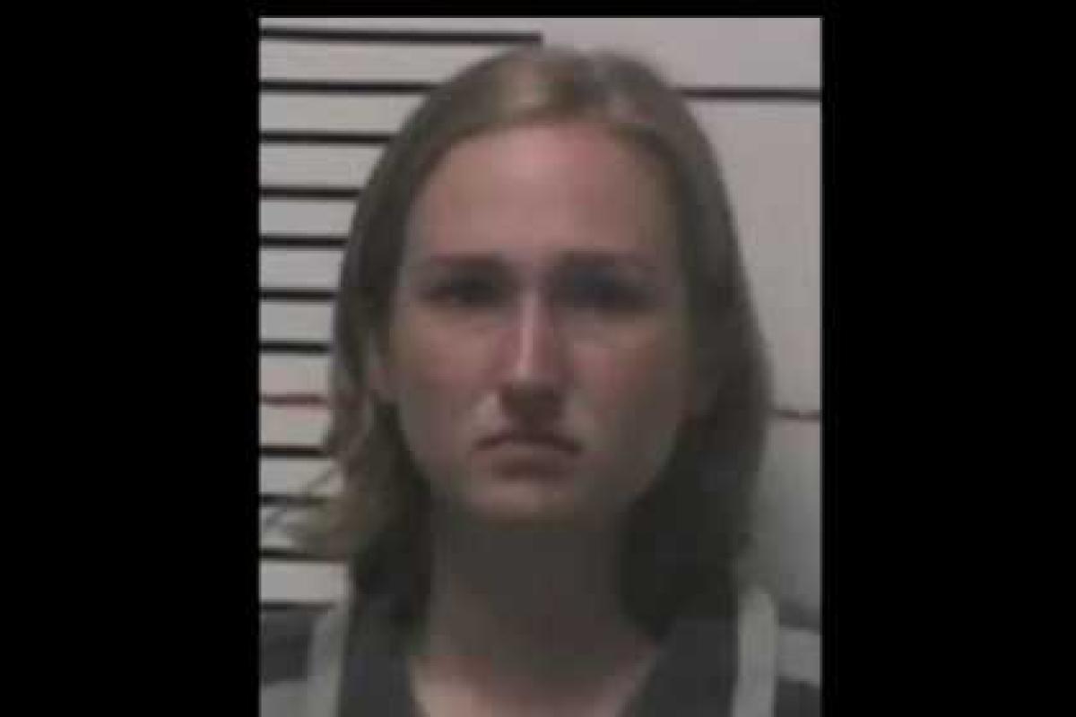 25-летнюю учительницу из Техаса приговорили к 10 годам тюрьмы за секс с учениками 25-летнюю учительницу из Техаса приговорили к 10 годам тюрьмы за секс с учениками