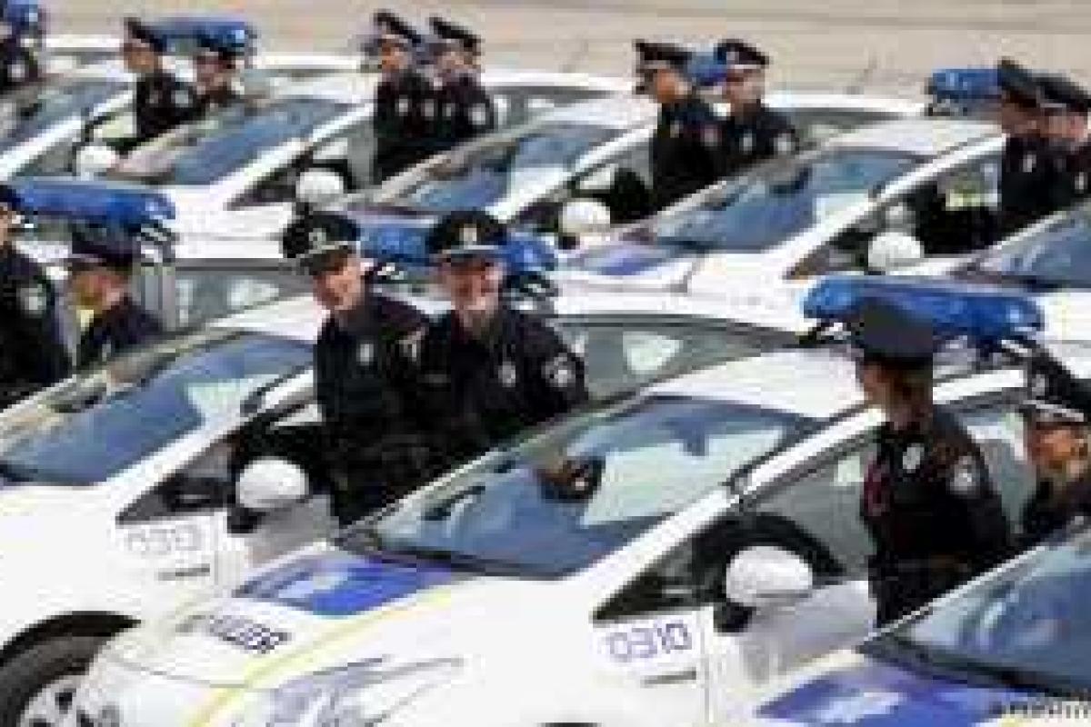 Новые правила ПДД уберегут водителей от беспричинной остановки патрульной полиции