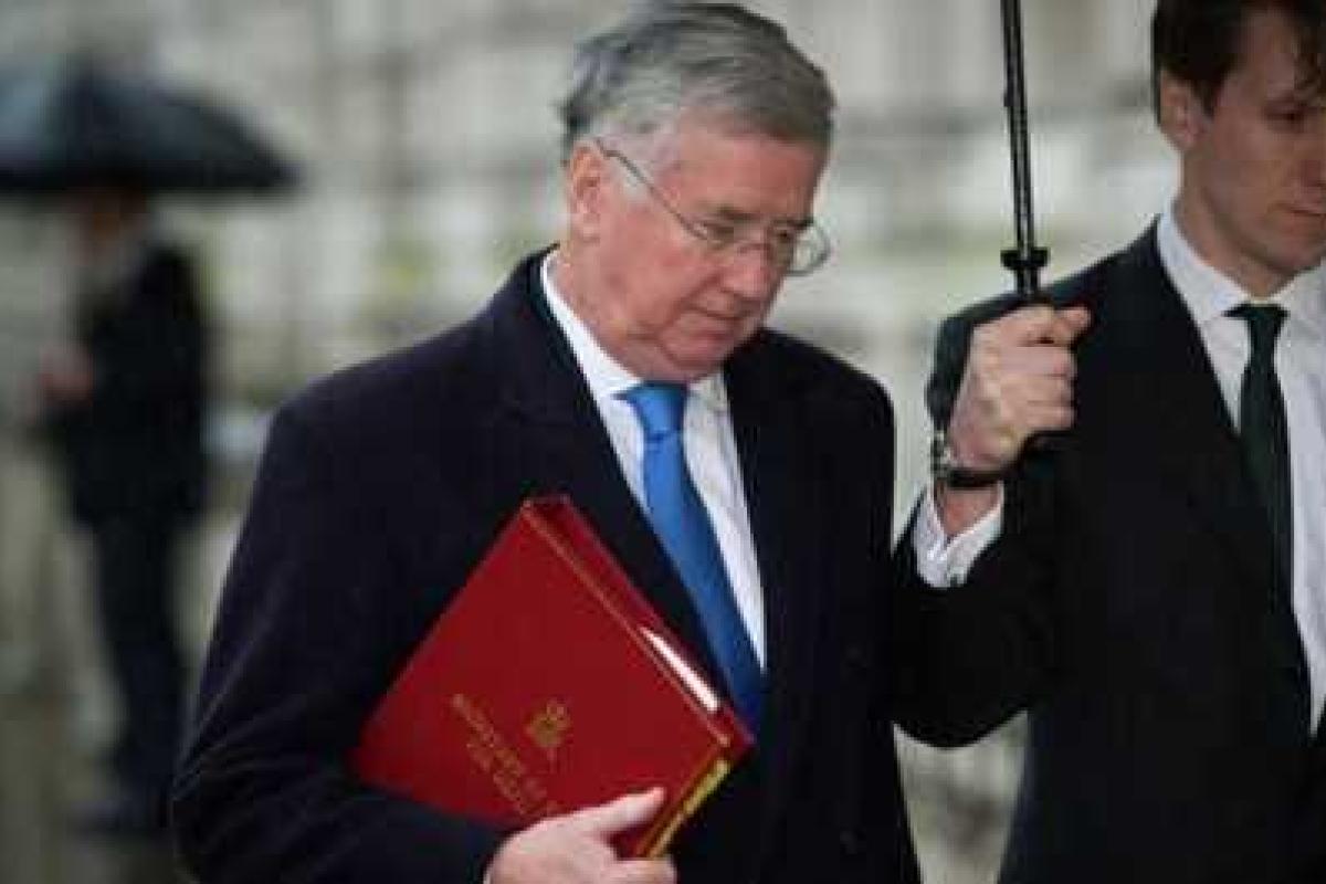 Конфликт на Донбассе не исчерпан: ВСУ должно находится в боевой готовности, - Фэллон Конфликт на Донбассе не исчерпан: ВСУ должно находится в боевой готовности, - Фэллон