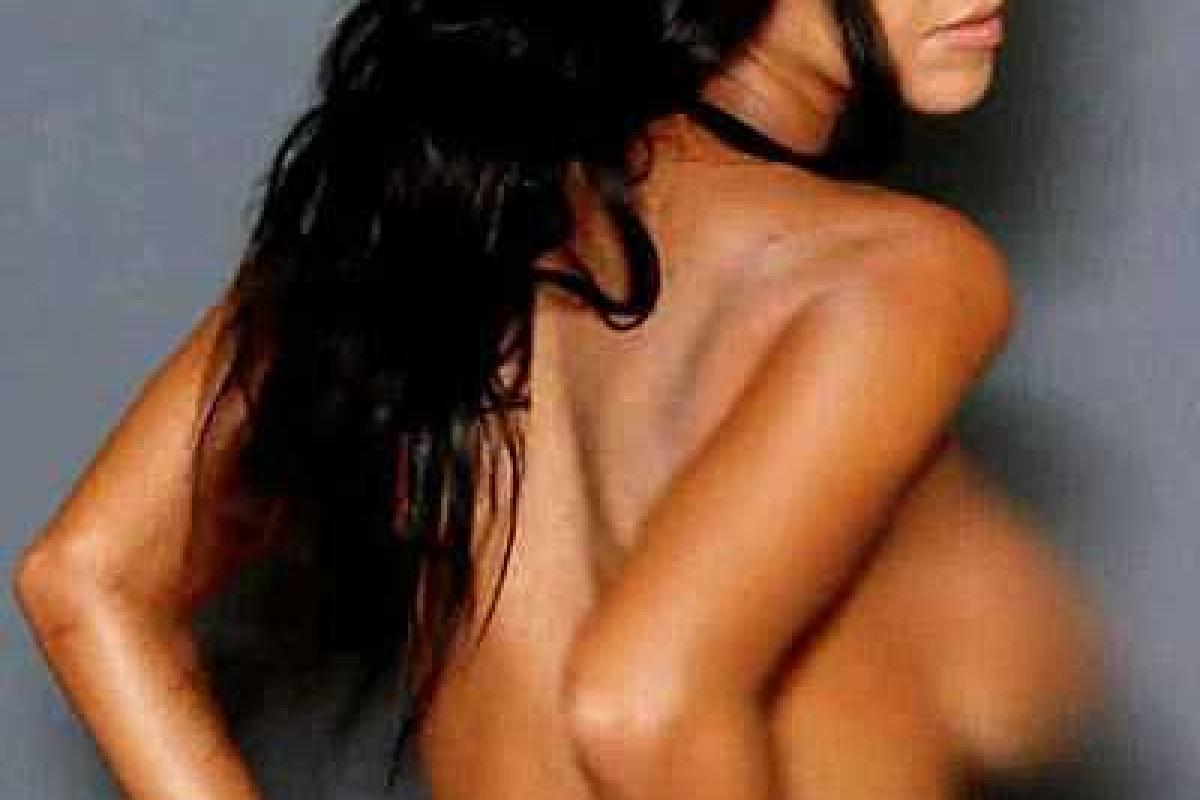 Сестра Кардашьян опубликовала интимную фотосессию Сестра Кардашьян опубликовала интимную фотосессию