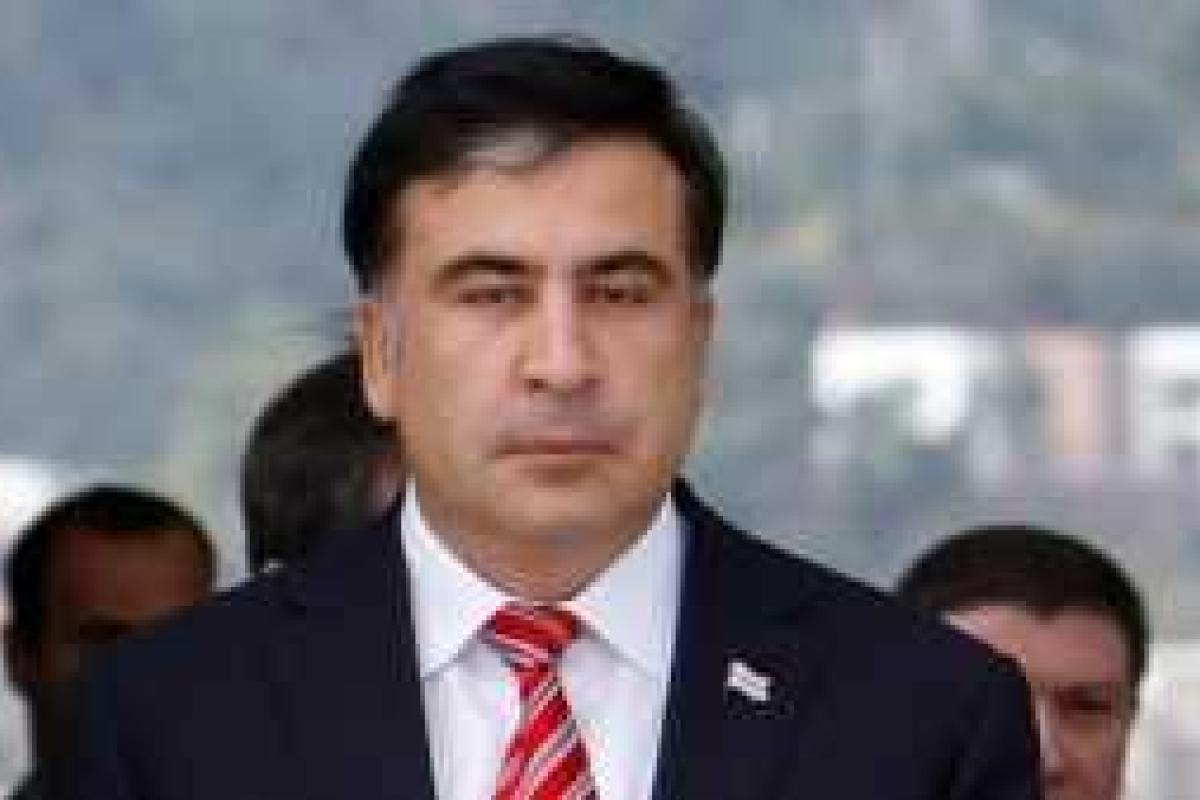 Саакашвили признался, что ему приходится жить на накопленные средства Саакашвили признался, что ему приходится жить на накопленные средства