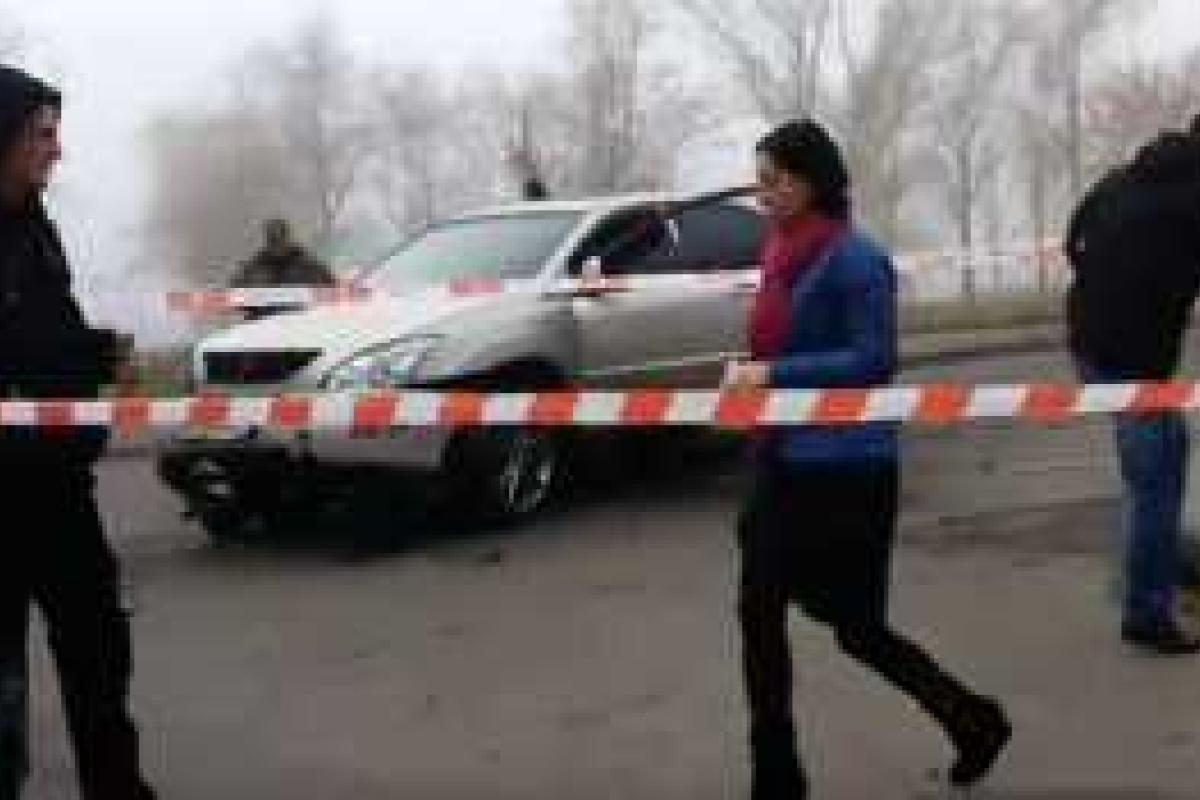 В Киеве взорвался автомобиль: мужчине оторвало ногу. Видео