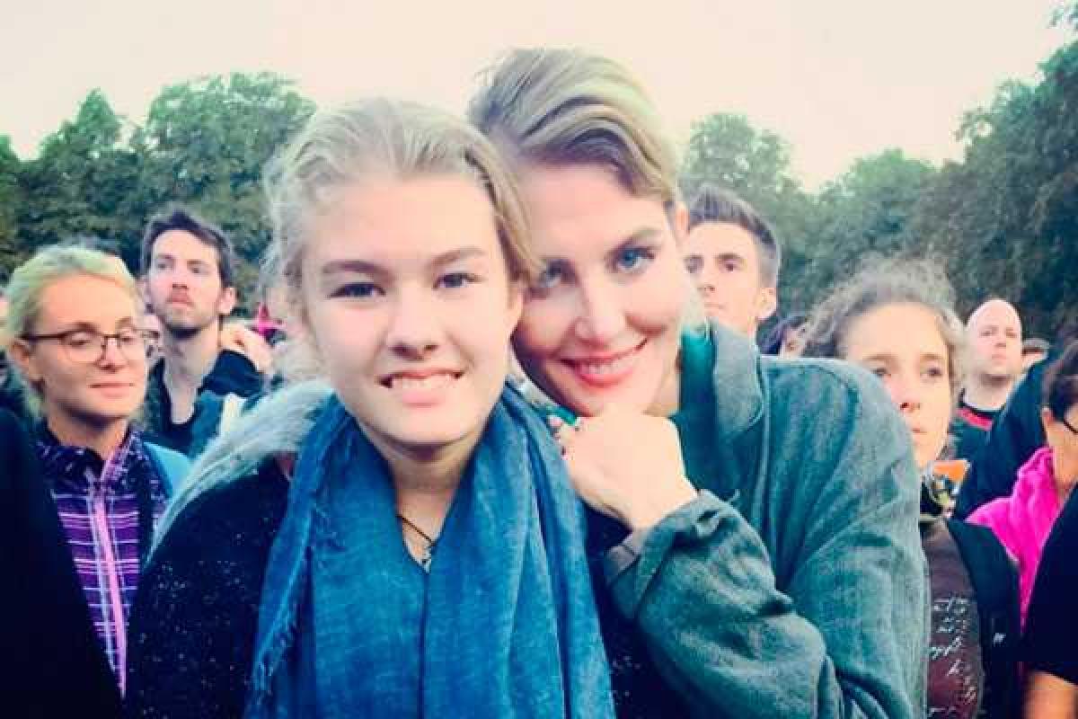 Рената Литвинова на момент терактов находилась в Париже Рената Литвинова на момент терактов находилась в Париже