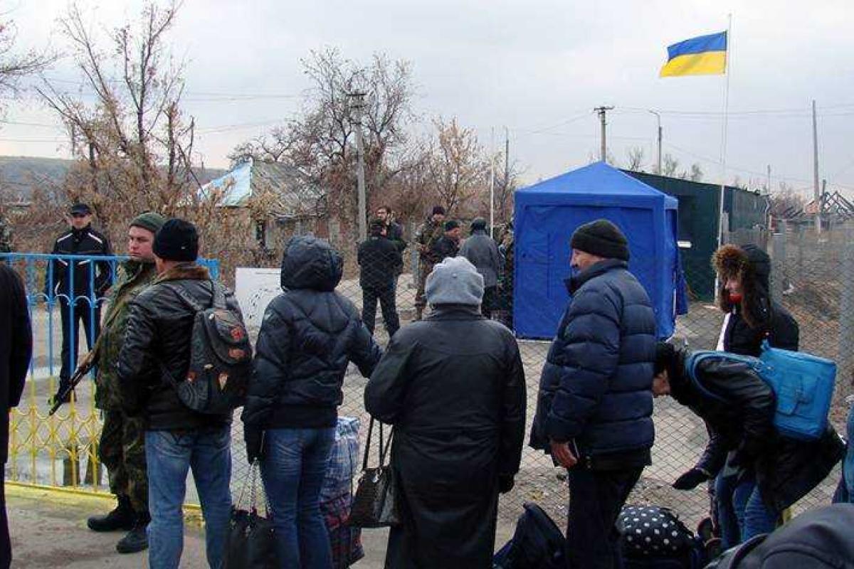 Единственный пункт пропуска в Станице Луганской может быть закрыт, - Тука Единственный пункт пропуска в Станице Луганской может быть закрыт, - Тука
