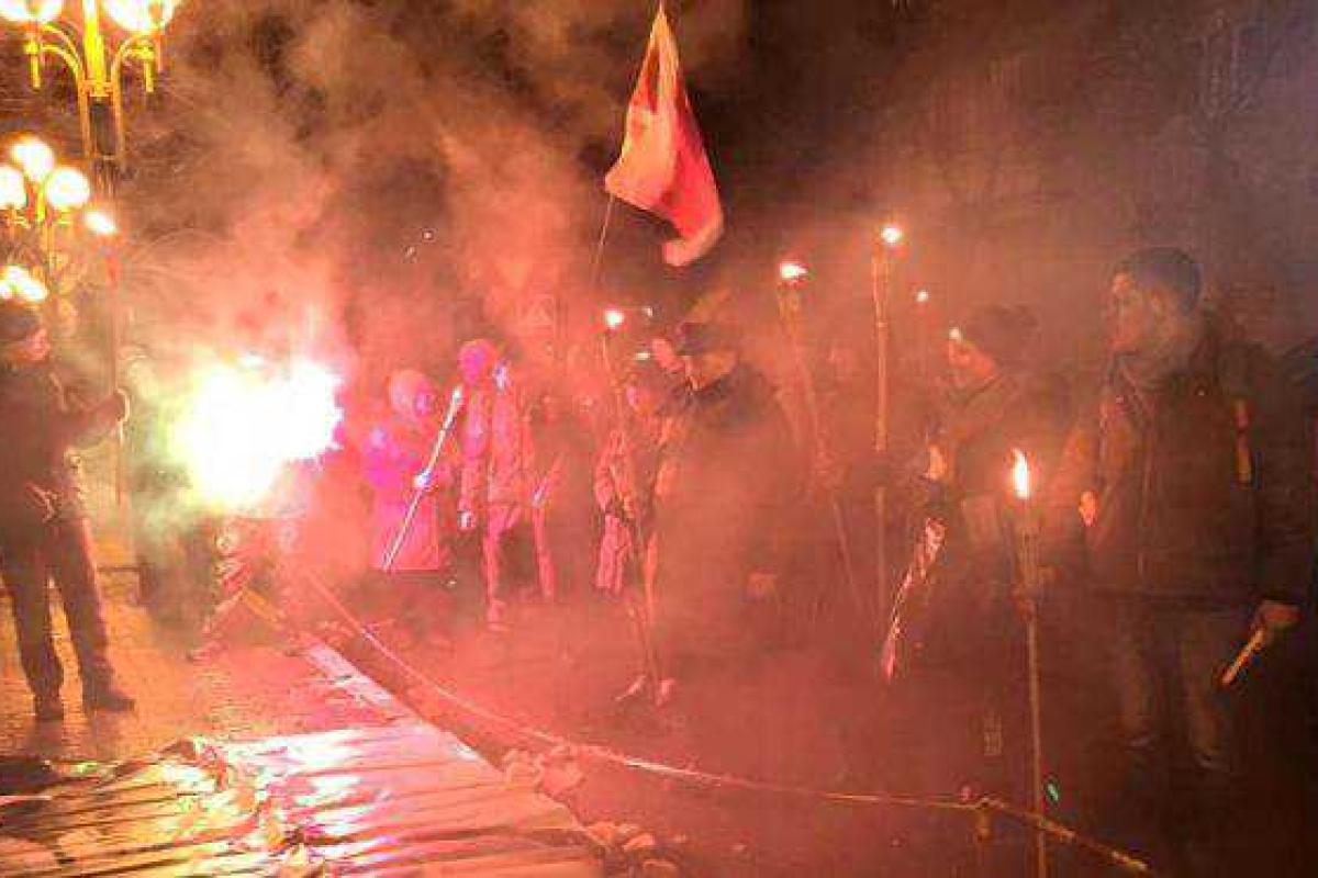 Активисты требуют от Авакова официально отчитаться о результатах расследования разгона Евромайдана Активисты требуют от Авакова официально отчитаться о результатах расследования разгона Евромайдана