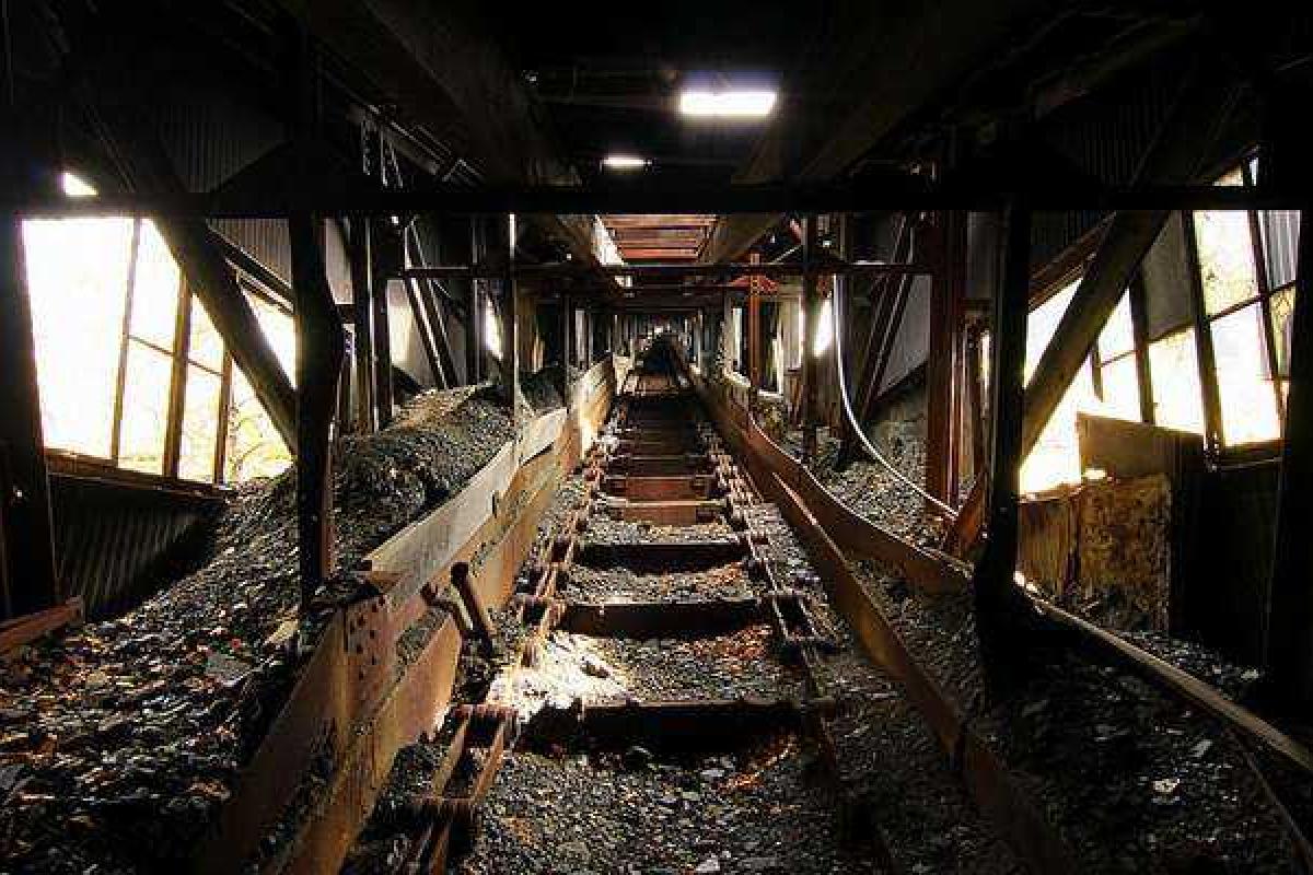 Россия перестала отгружать антрацит Украине, - Джемилев