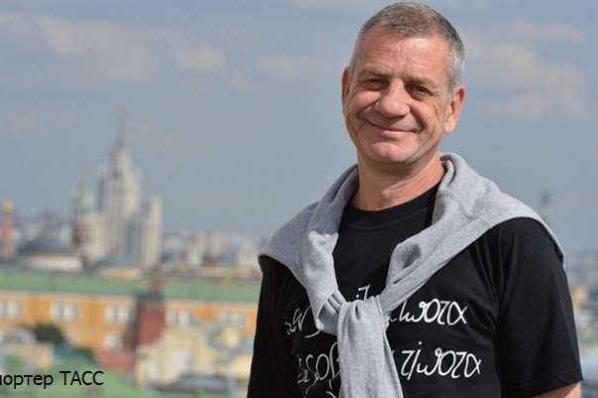 Трое российских журналистов попали под минометный обстрел в Сирии. Видео