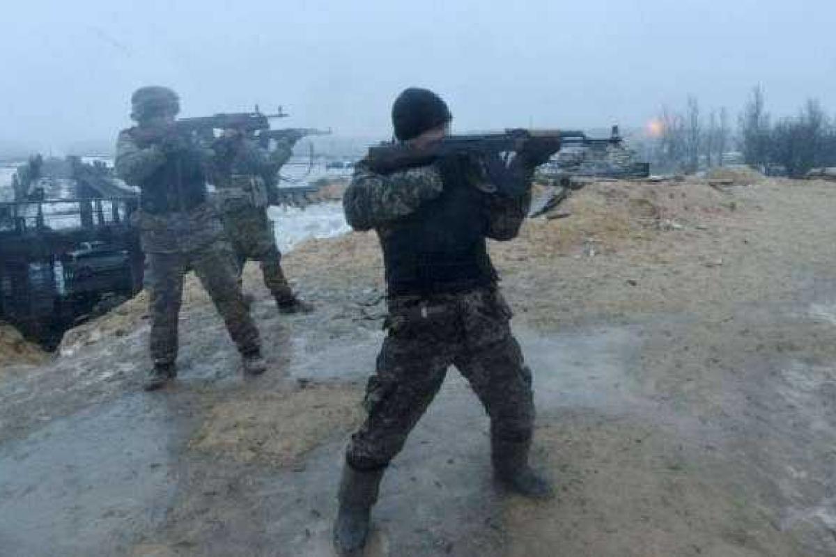 В Гранитном боевики вступили в перестрелку, поселок остался без света