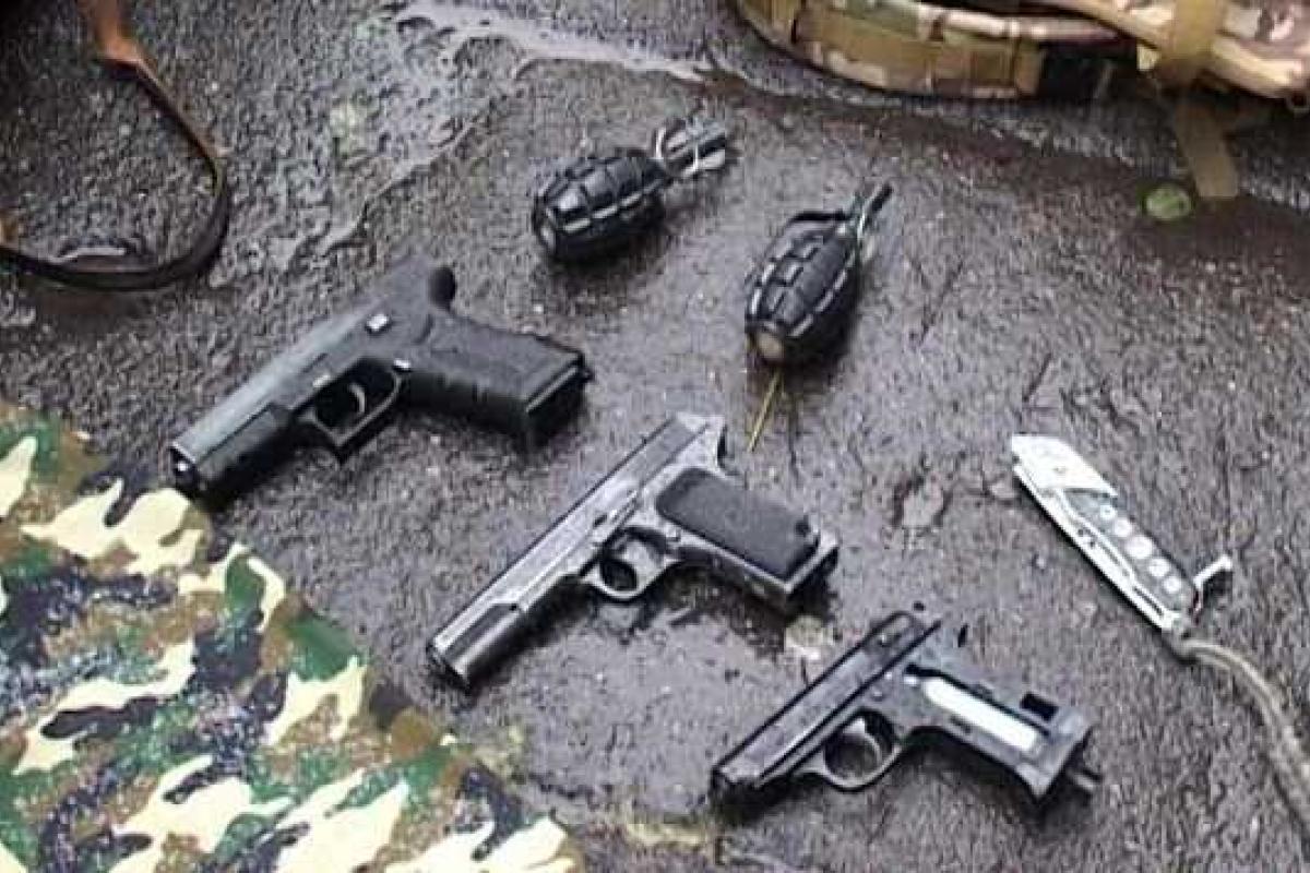 В Киеве задержан несовершеннолетний с арсеналом оружия. Видео