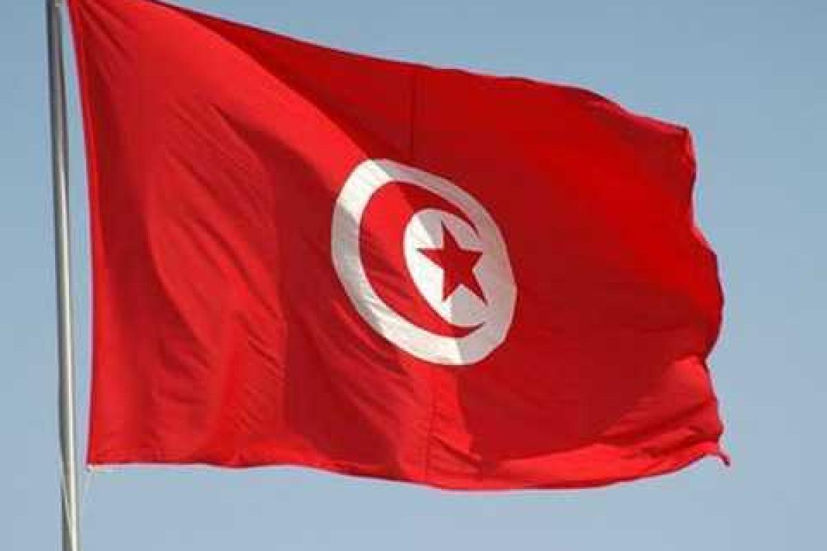 В Тунисе объявлено чрезвычайное положение В Тунисе объявлено чрезвычайное положение