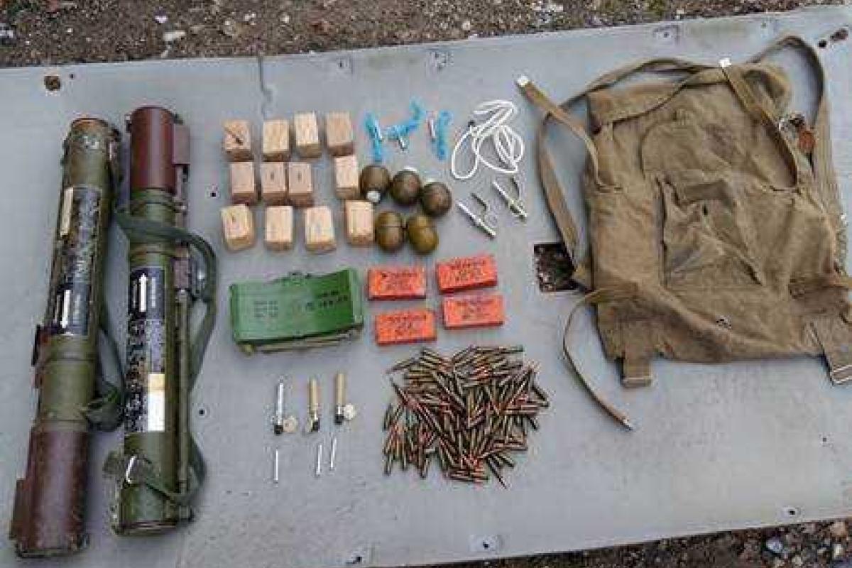 На территории Луганской ТЭС СБУ обнаружила два тайника с минами и гранатометами На территории Луганской ТЭС СБУ обнаружила два тайника с минами и гранатометами