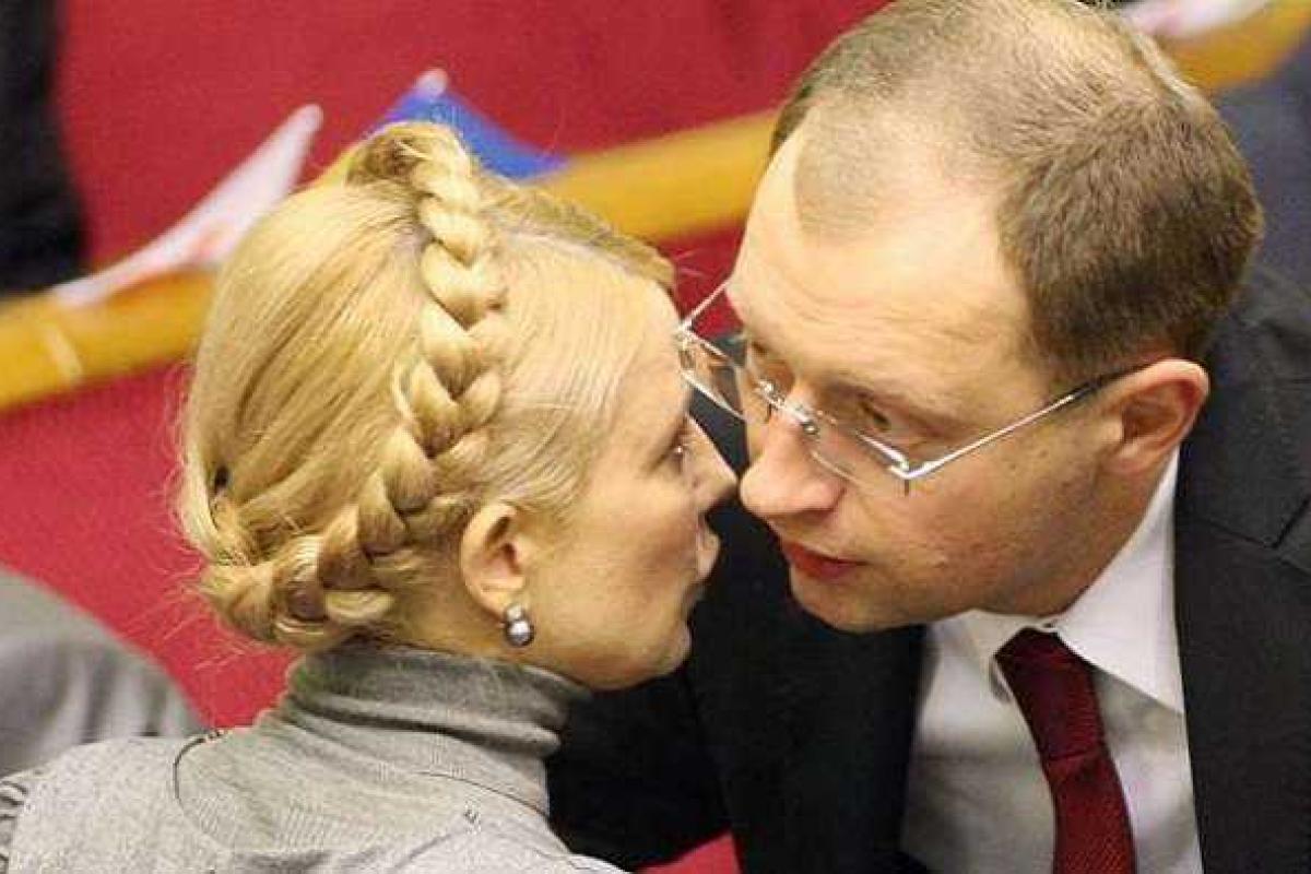 Юлия Тимошенко официально выступила за отставку Яценюка Юлия Тимошенко официально выступила за отставку Яценюка