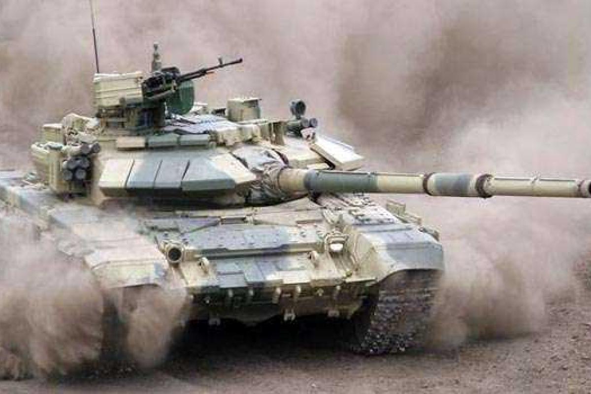 Сирийские повстанцы опубликовали видео, как они уничтожили российский танк Т-90 Сирийские повстанцы опубликовали видео, как они уничтожили российский танк Т-90
